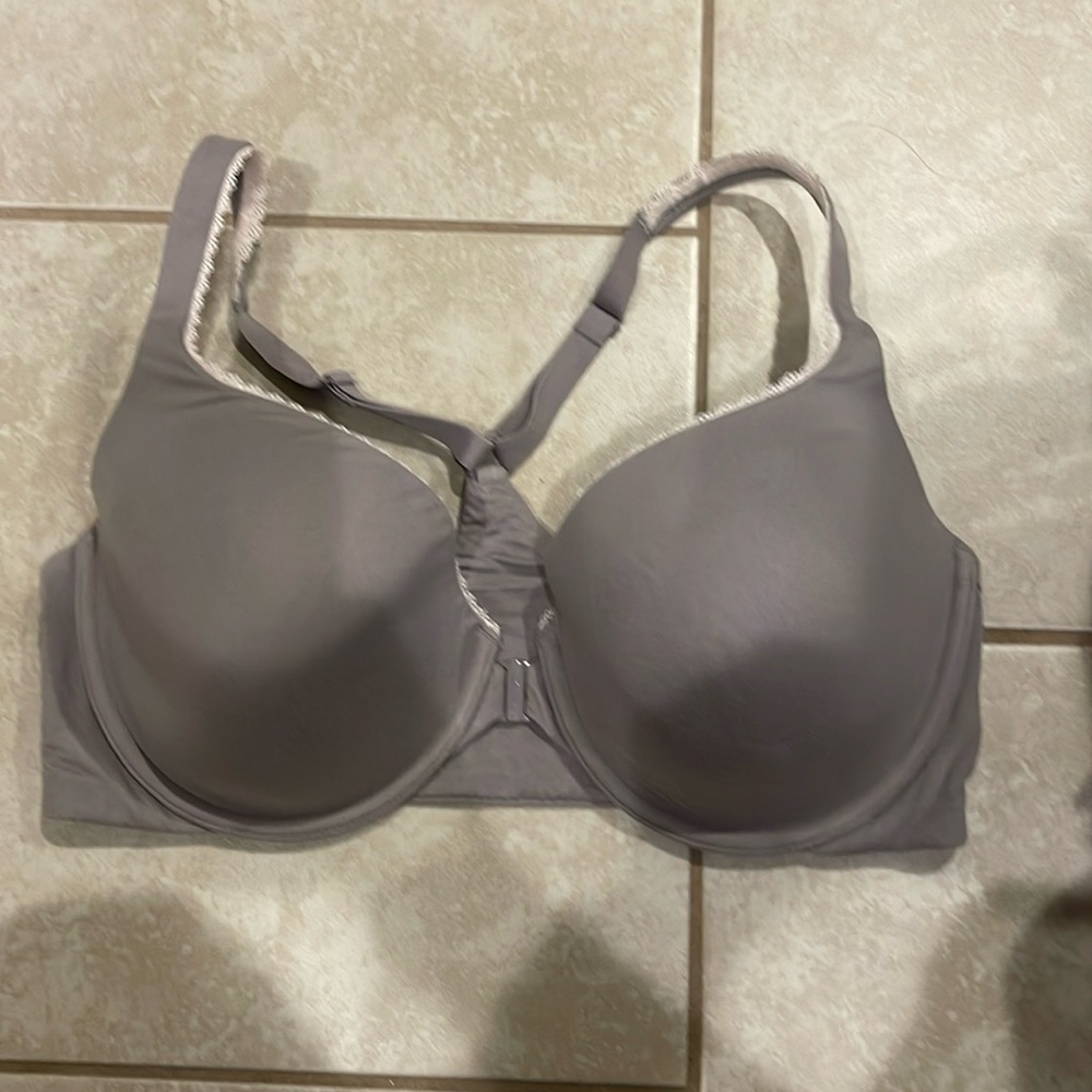Victoria’s Secret body by Victoria racer back Demi